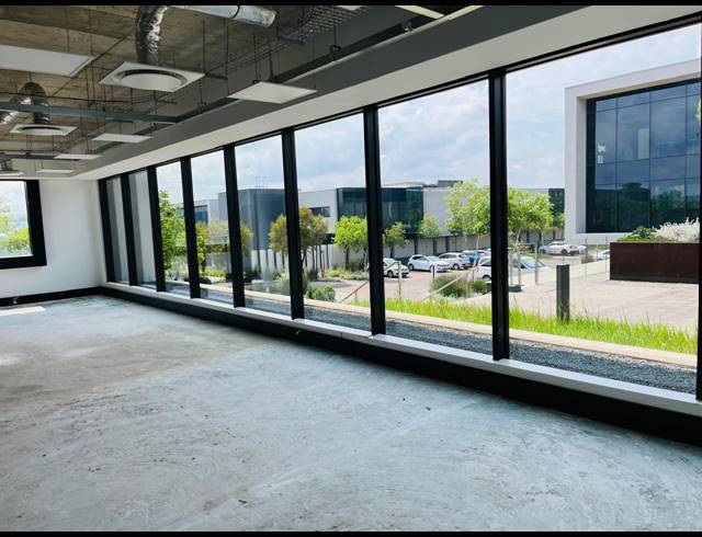 389M² OFFICE TO LET IN WATERFALL